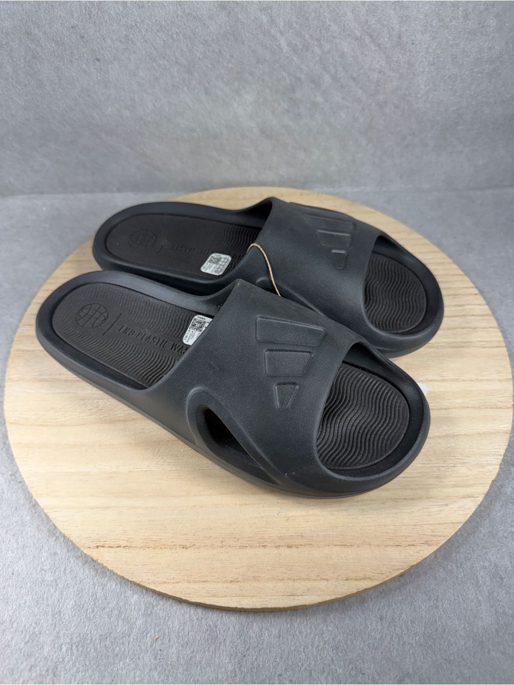 NWT Adidas Adicane Slide Carbon Core Black Sandals Style HQ9915  Men’s  Size 9